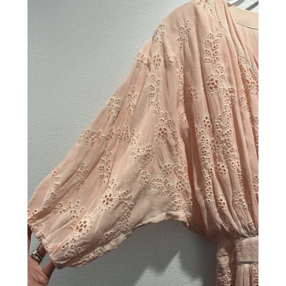 Young Fabulous & Broke Small Kyra Dress Peach Pink Tie Belt Eyelet Resort READ - Picture 4 of 11